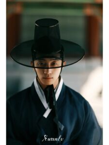 景福宫韩服｜首尔旅拍｜男孩怎么拍电影感 1 旋律摄影 来自小红书网页版